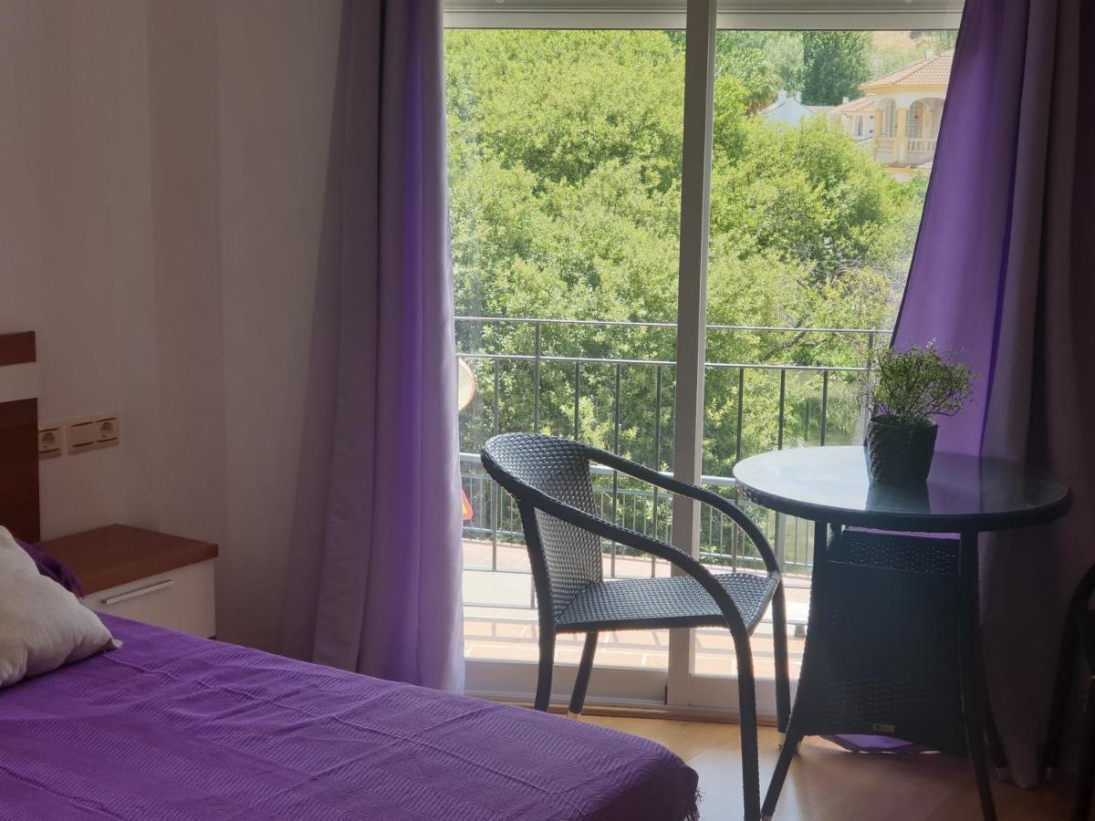 Apartamento En Cuevas Del Becerro Екстериор снимка