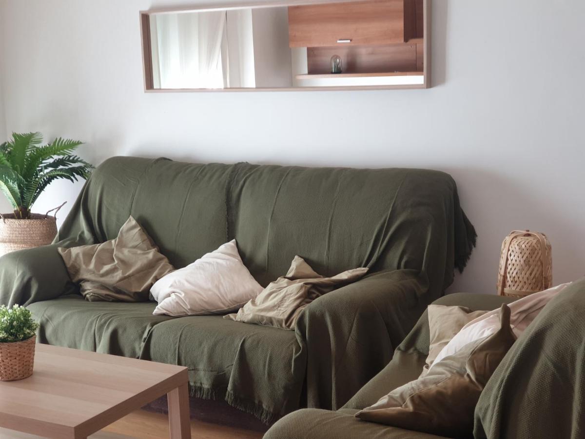 Apartamento En Cuevas Del Becerro Екстериор снимка
