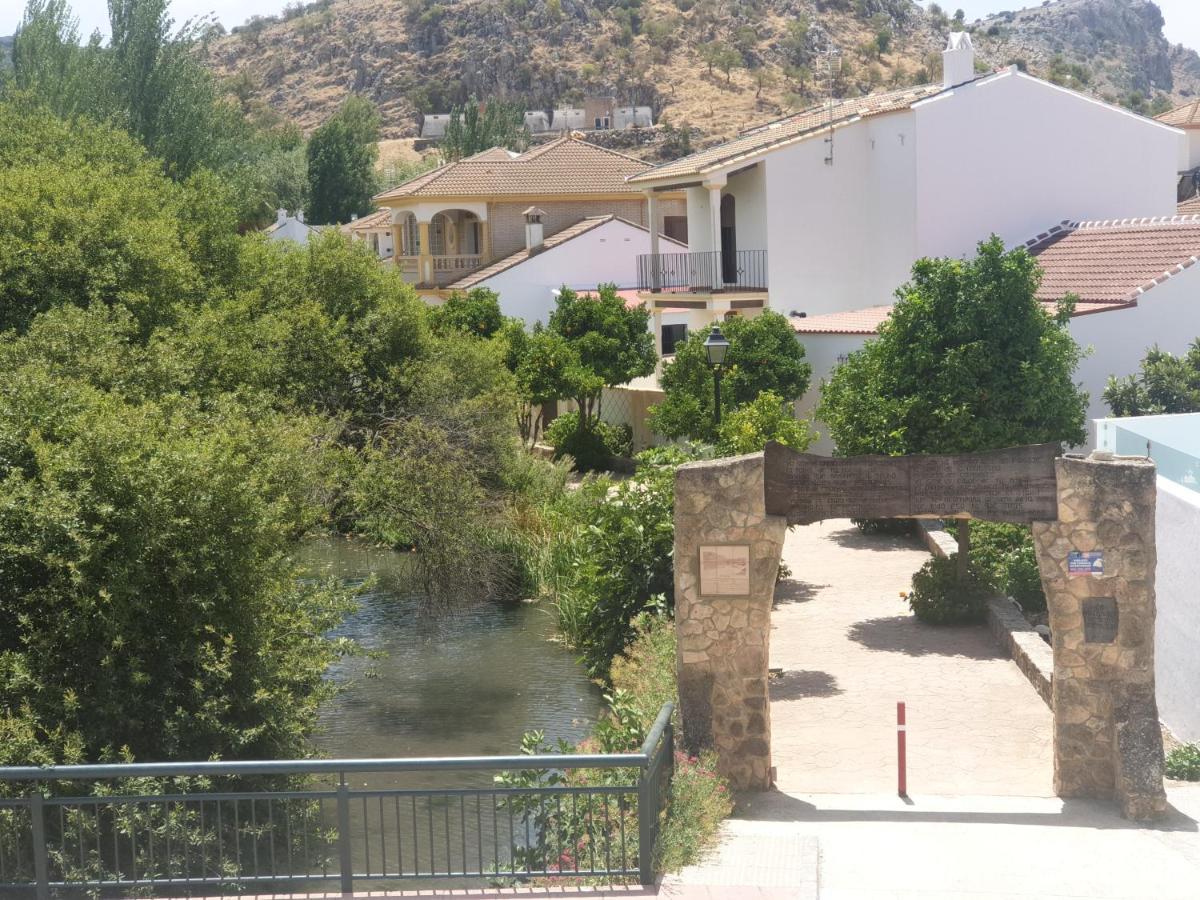 Apartamento En Cuevas Del Becerro Екстериор снимка